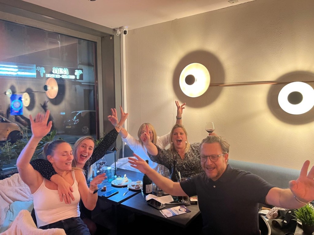 Soirée Blind Test Musical 100 % francophone au Bar La Fontaine et Komptoir : une ambiance inoubliable à Luxembourg