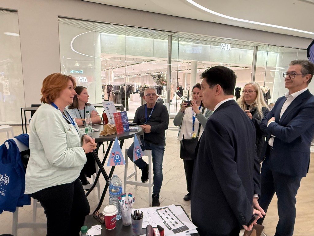 Le sénateur Olivier Cadic avec Bruno Theret et Solange Peuvrel  (AFAL - Association des Frontaliers au Luxembourg)