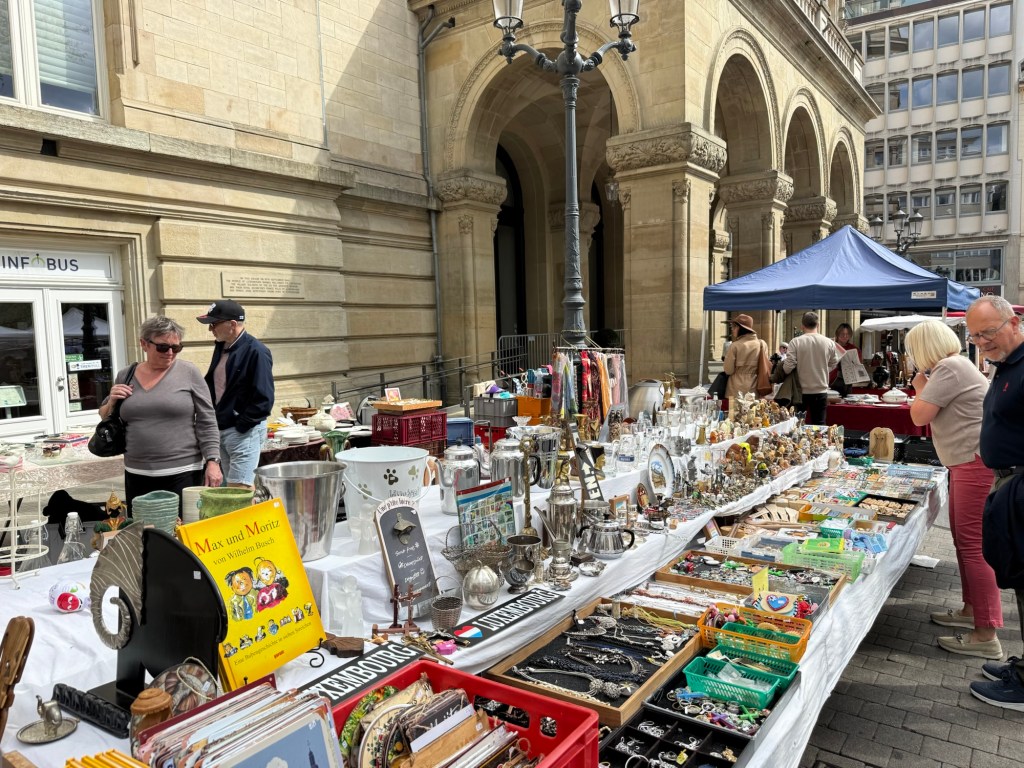 Marché à la Brocante et Grande Foire d’antiquités et de Brocante 2026 à la Place d’Armes